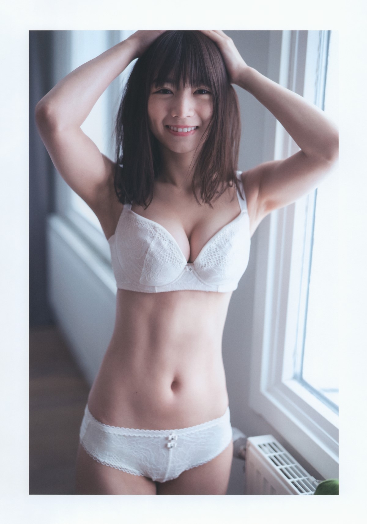 Photobook 2018 12 27 Hinako Kitano 北野日奈子 Nogizaka46 1st Photobook Air Color 0078 7792169953.jpg