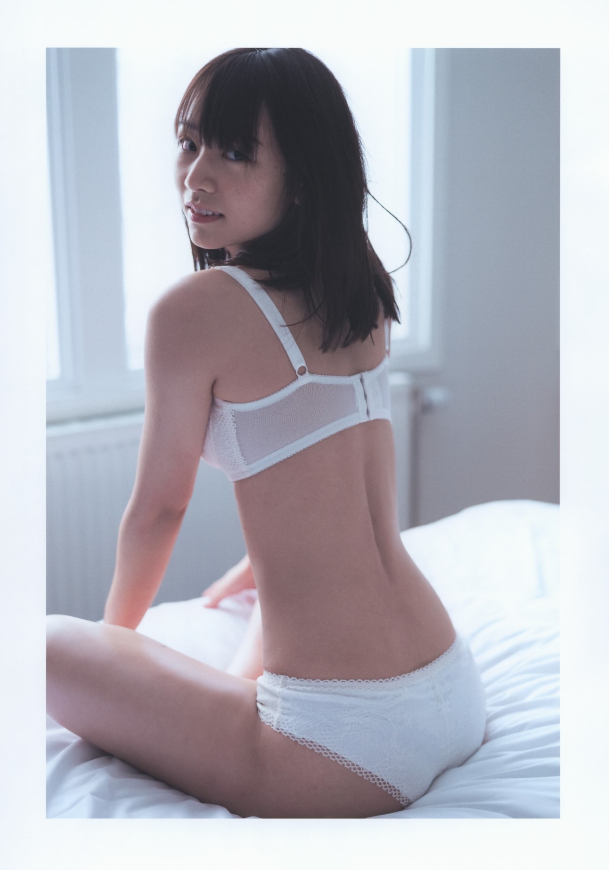 Photobook 2018 12 27 Hinako Kitano 北野日奈子 Nogizaka46 1st Photobook Air Color 0079 7545737259.jpg