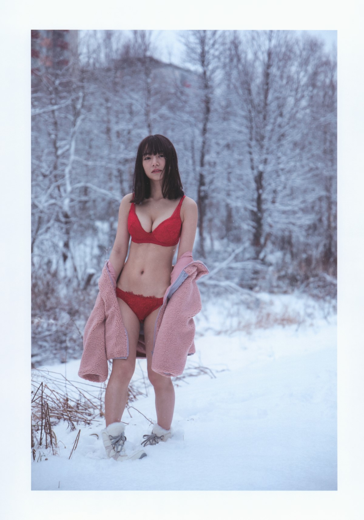 Photobook 2018 12 27 Hinako Kitano 北野日奈子 Nogizaka46 1st Photobook Air Color 0103 9415148984.jpg