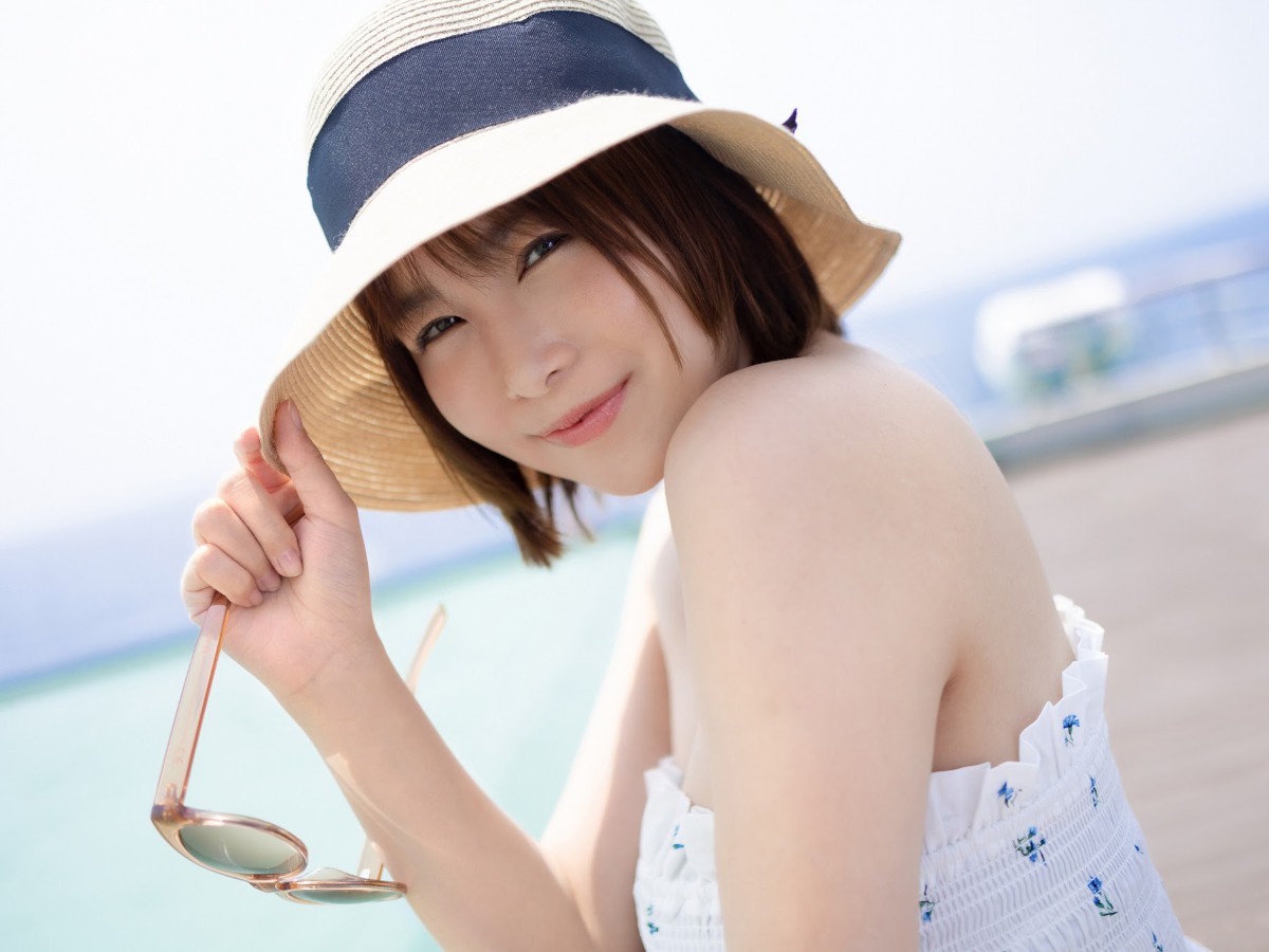 Photobook 2022 10 14 Asuna Kawai 河合あすな On That Island Where I Spent Time With You 0006 0263513051.jpg