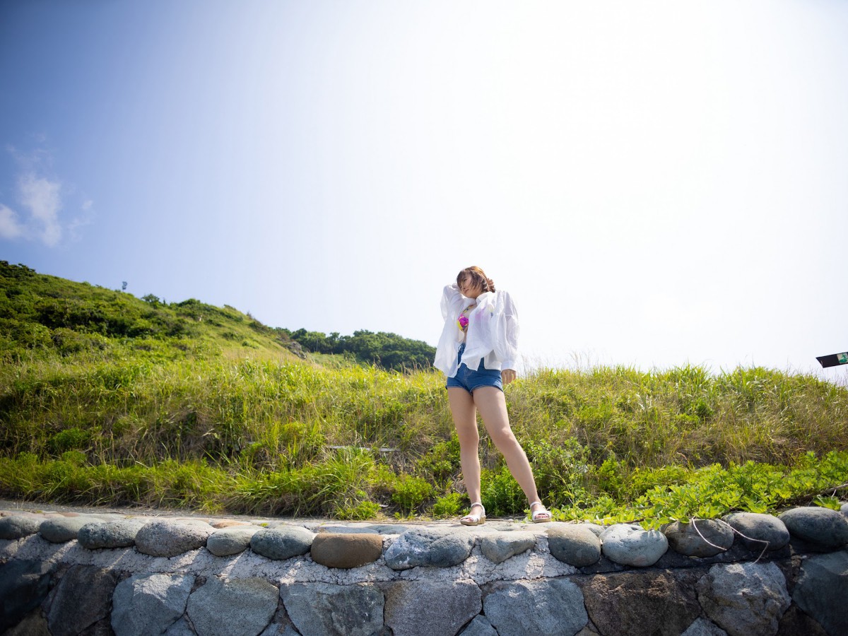 Photobook 2022 10 14 Asuna Kawai 河合あすな On That Island Where I Spent Time With You 0041 7982879749.jpg