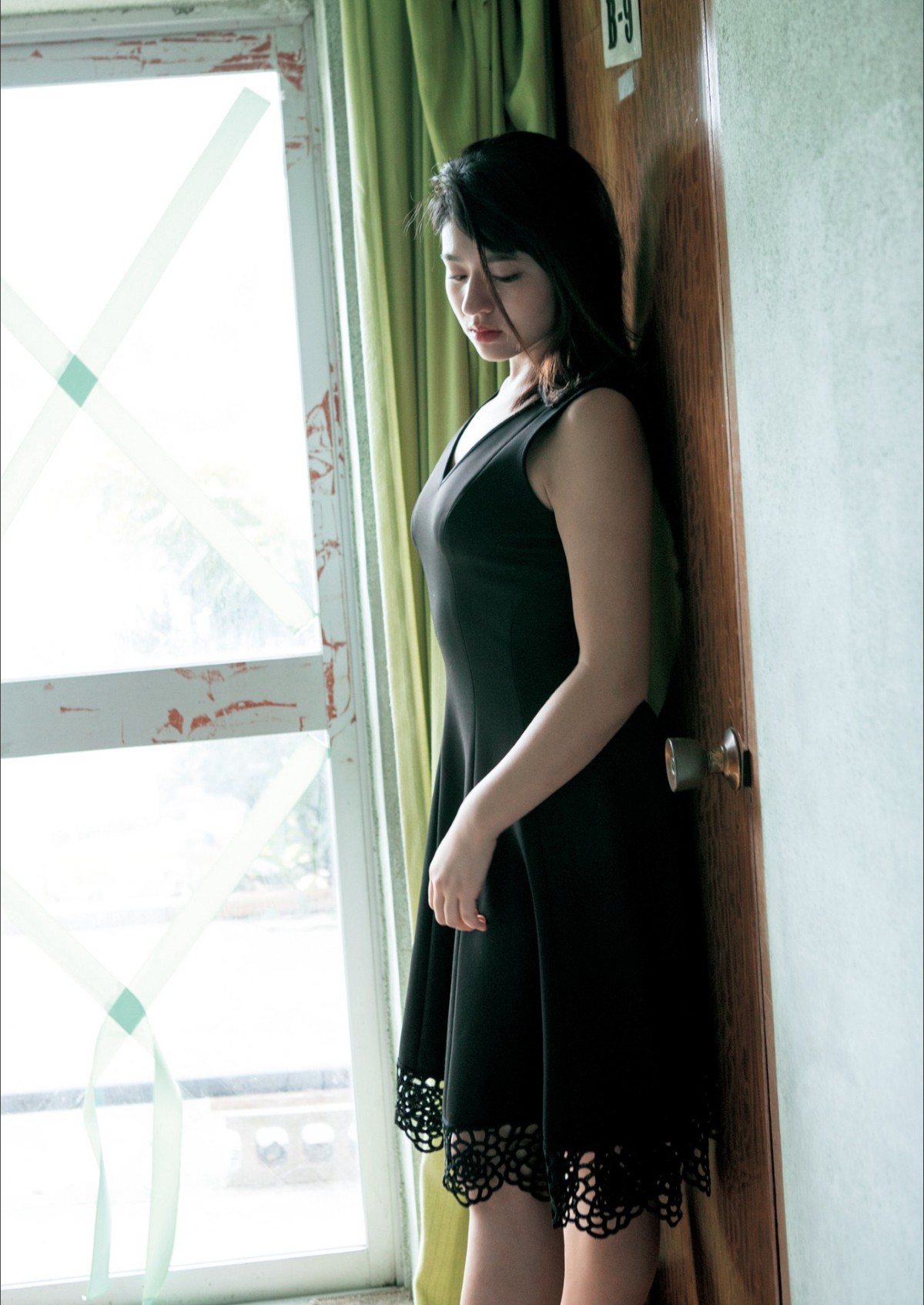 Photobook Kana Tokue 徳江かな Kana 0062 8060562340.jpg