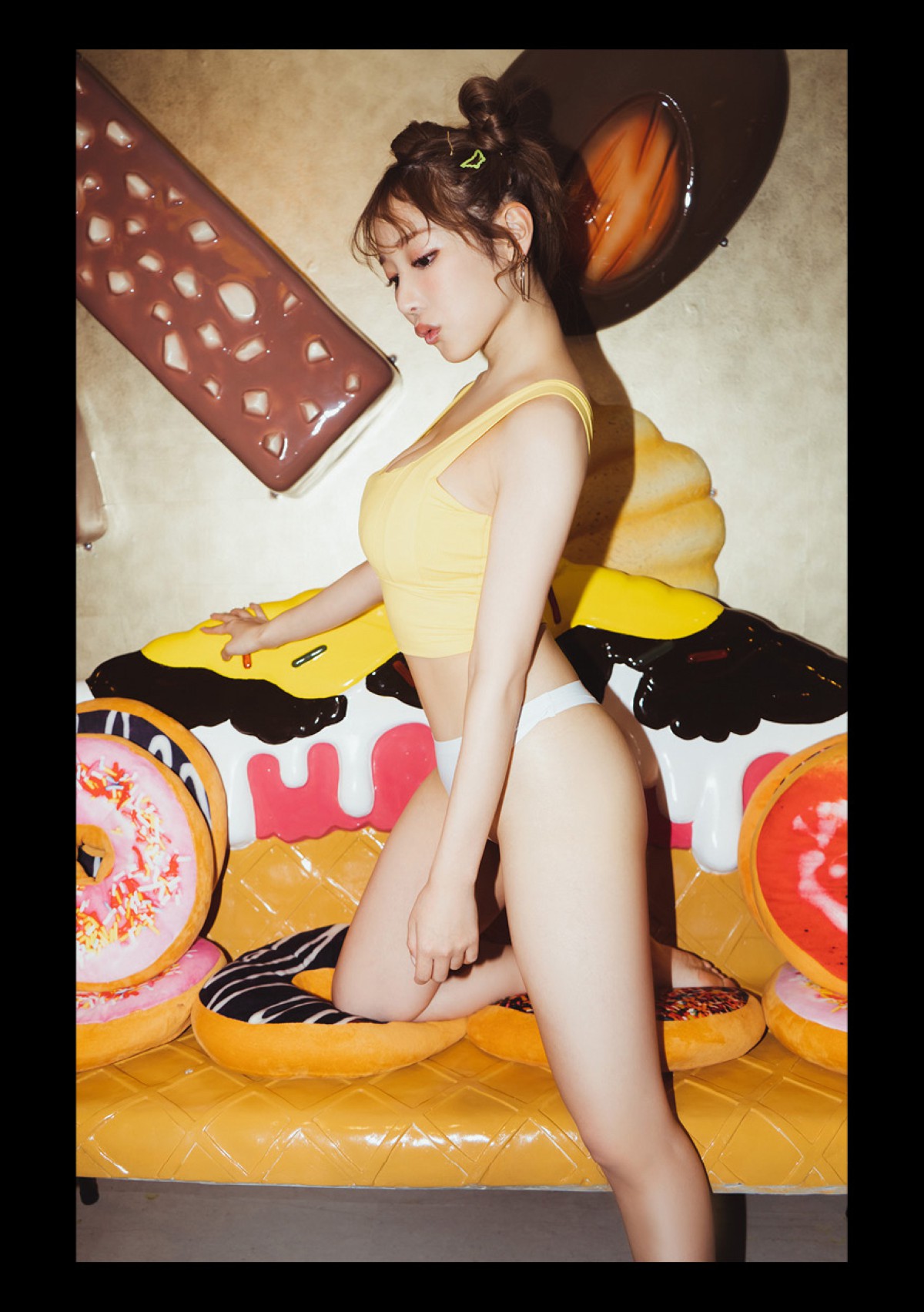 Photobook Konan Koyoi 小宵こなん Escape No Watermark 0070 0304265045.jpg