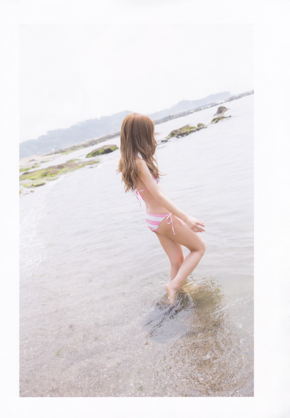 Photobook Tomomi Itano 板野友美 KB48 Graduation Commemorative Photobook Tomochin 0020 4315159058.jpg