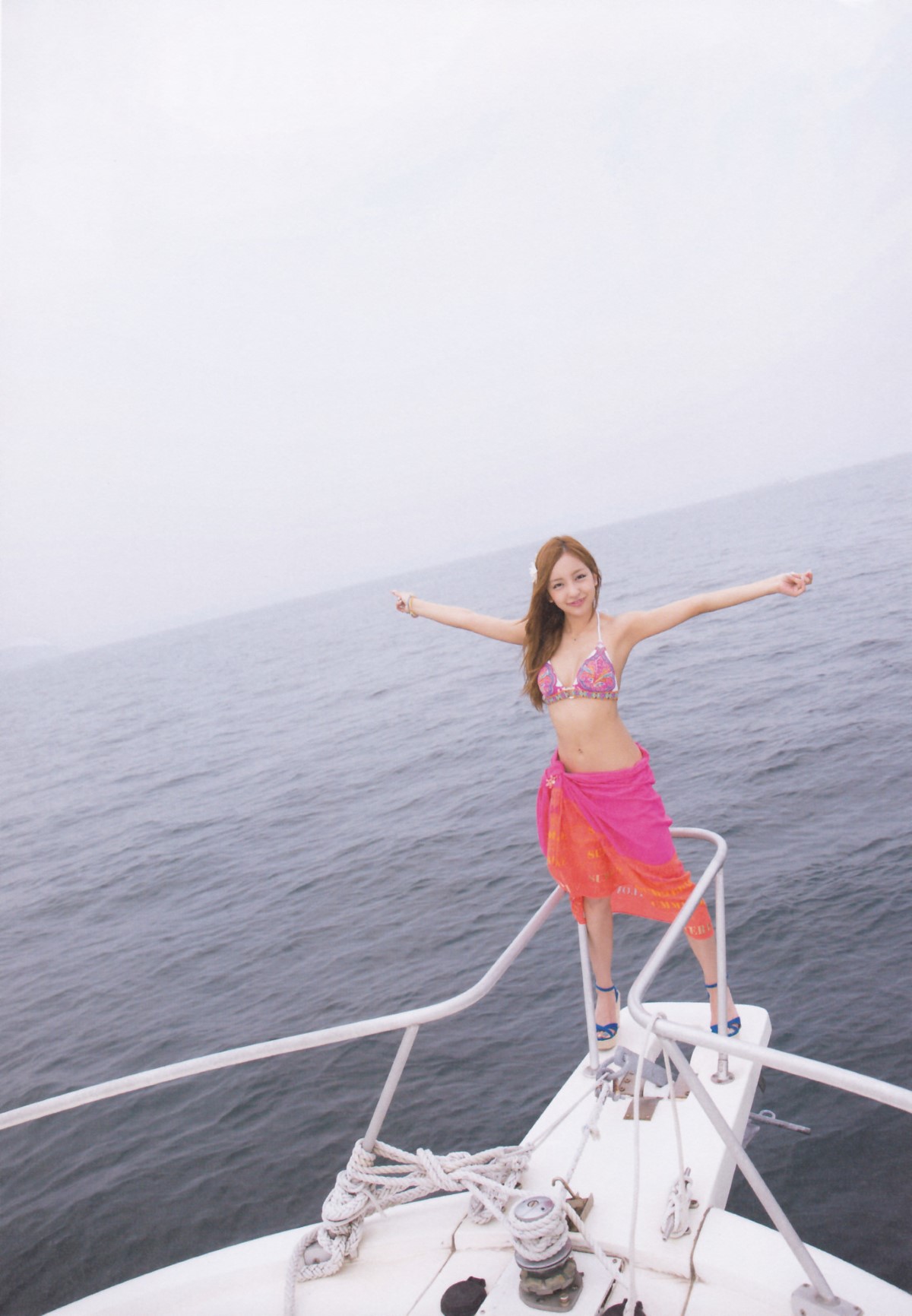 Photobook Tomomi Itano 板野友美 KB48 Graduation Commemorative Photobook Tomochin 0051 1252857167.jpg