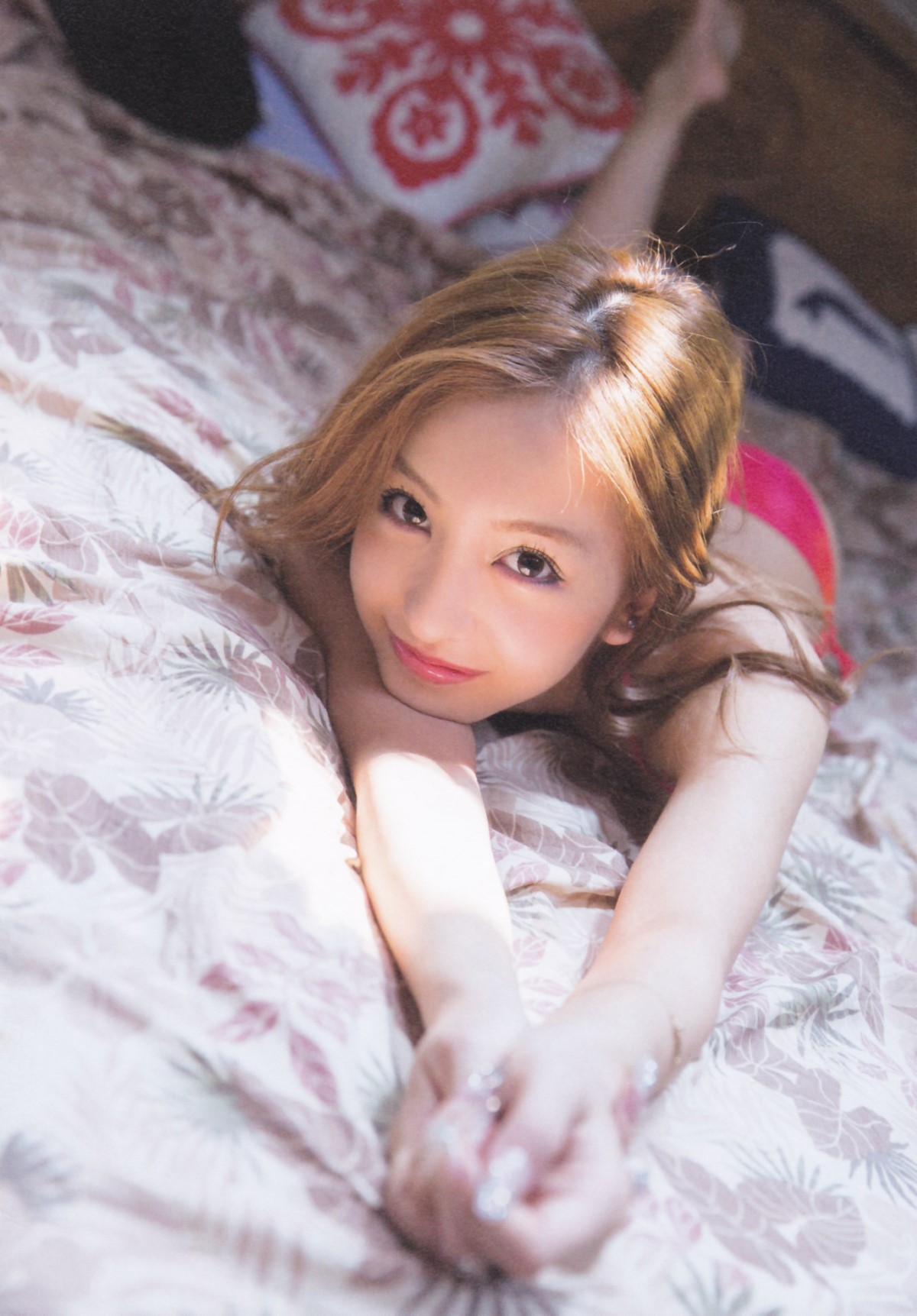 Photobook Tomomi Itano 板野友美 KB48 Graduation Commemorative Photobook Tomochin 0107 9435849490.jpg