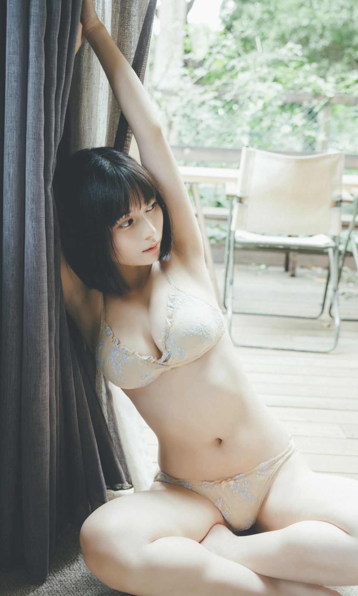 Weekly Photobook Sakurako Okubo 大久保桜子 Dearest 0018 9842455416.jpg