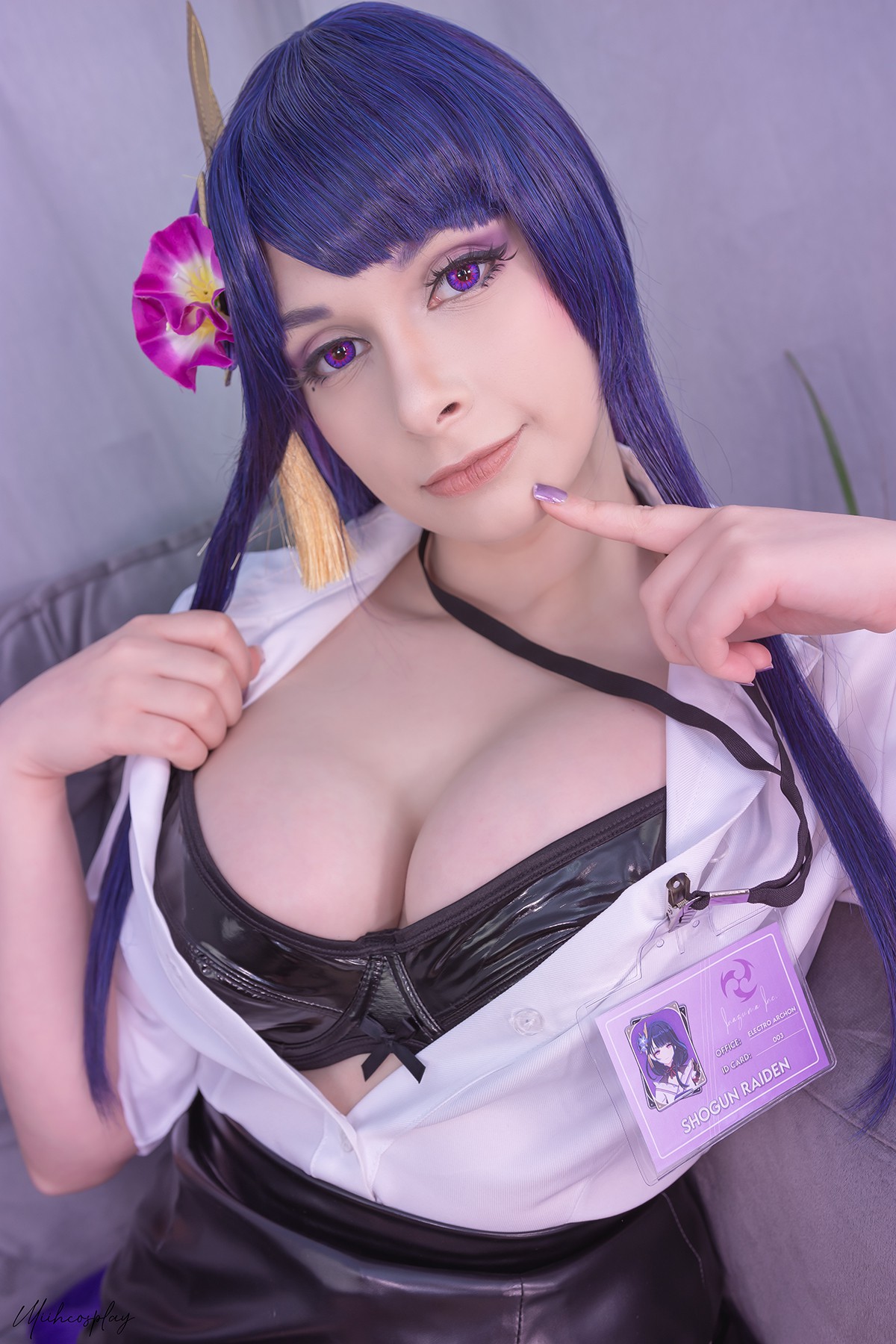 Miih Cosplay – Raiden Shogun Office Lady