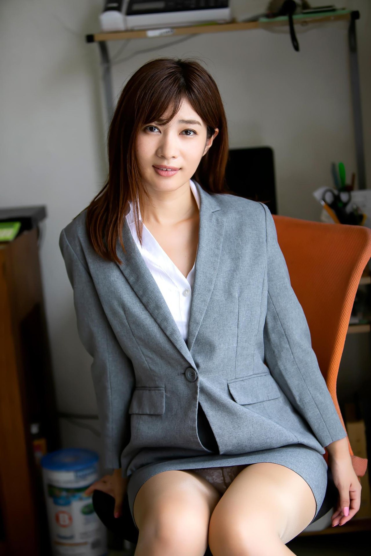 Photobook 2020 03 16 Mai Ishioka 石岡真衣 Mai Styles Angel In A Suit A 0036 0707437777.jpg
