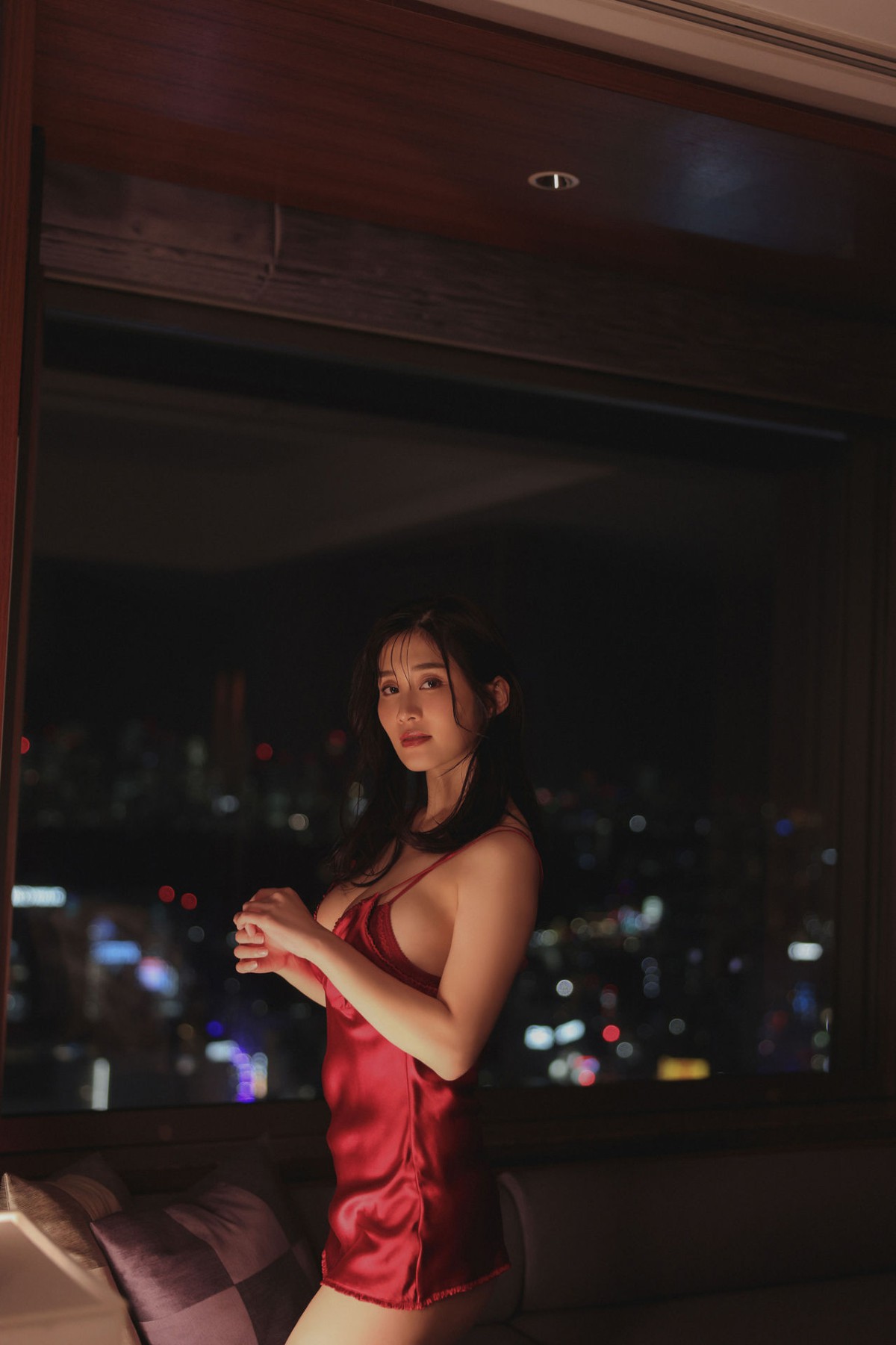 FRIDAY Digital Photobook 2023 02 10 Rin Takahashi 高橋凛 In A Suite Room With An I Cup Beauty Vol 1 0038 5415642653.jpg