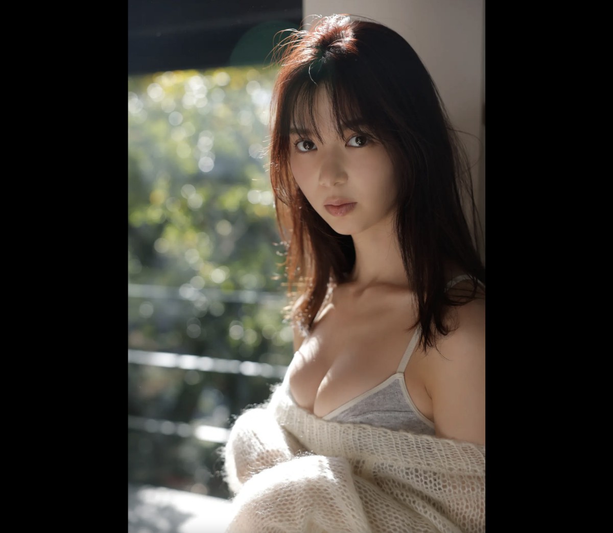 FRIDAYデジタル写真集 2023 01 19 Riko Matsudaira 松平璃子 Glossy And Sexy Vol 1 0007 8704034129.jpg