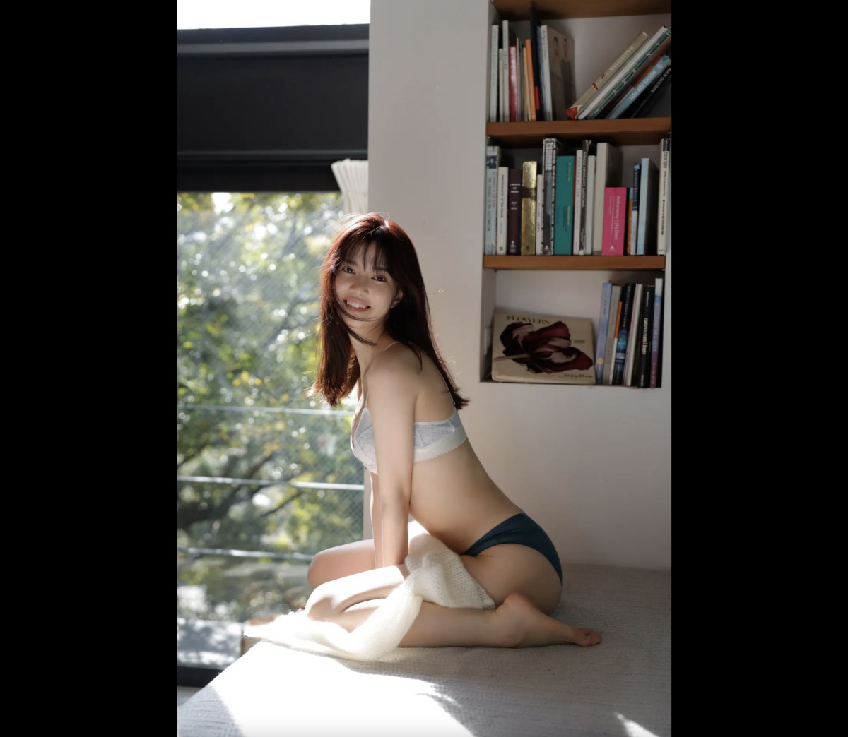 FRIDAYデジタル写真集 2023 01 19 Riko Matsudaira 松平璃子 Glossy And Sexy Vol 1 0009 0863402769.jpg