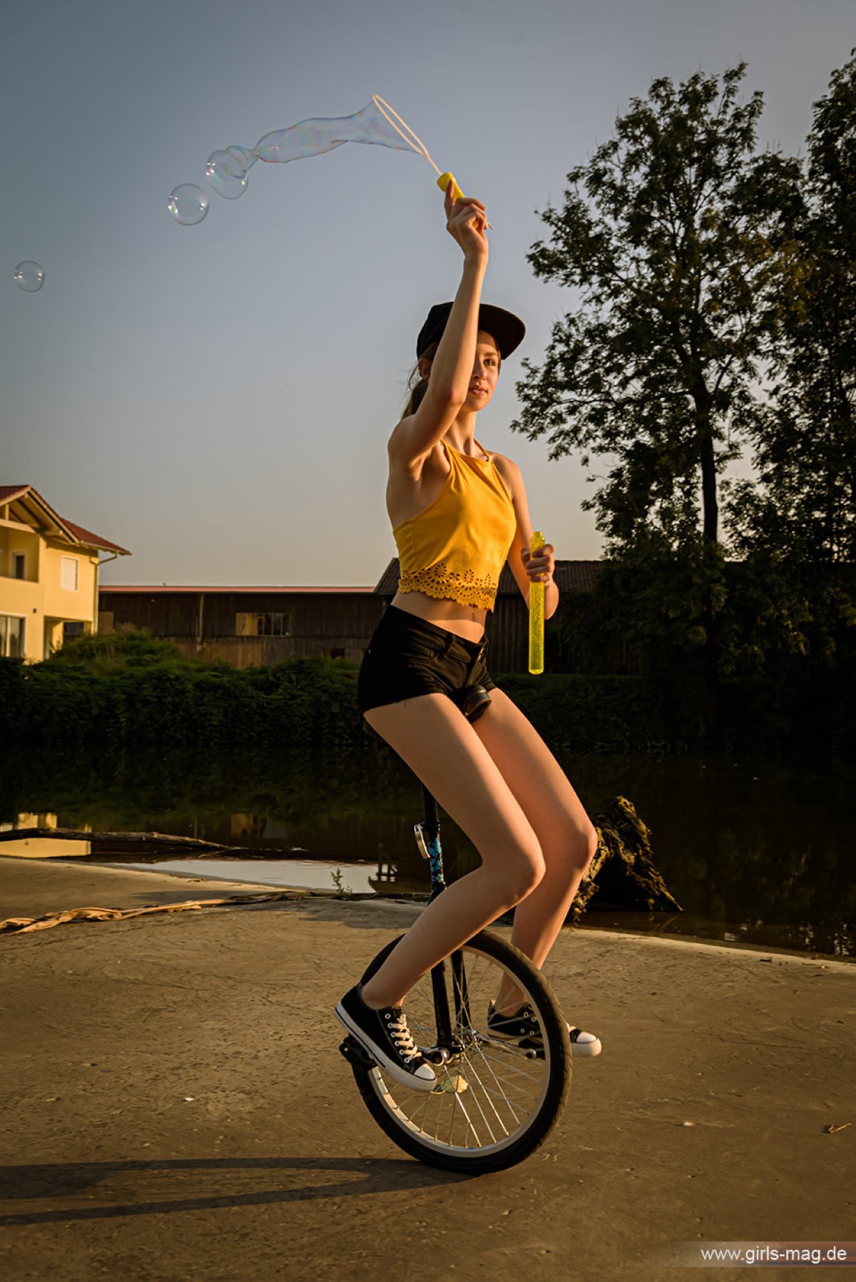 Girls Mag Annika Bubbles on a Unicycle 0114 7599576347.jpg