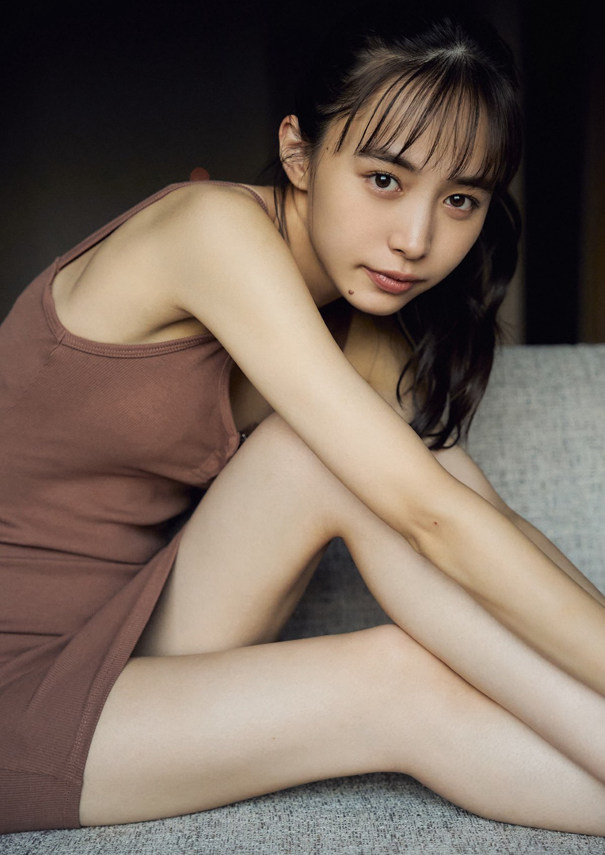 Photobook 2023 03 06 Hiroe Igeta 井桁弘恵 Up To Date Spisan Gravure Photo Book 0027 4226056465.jpg