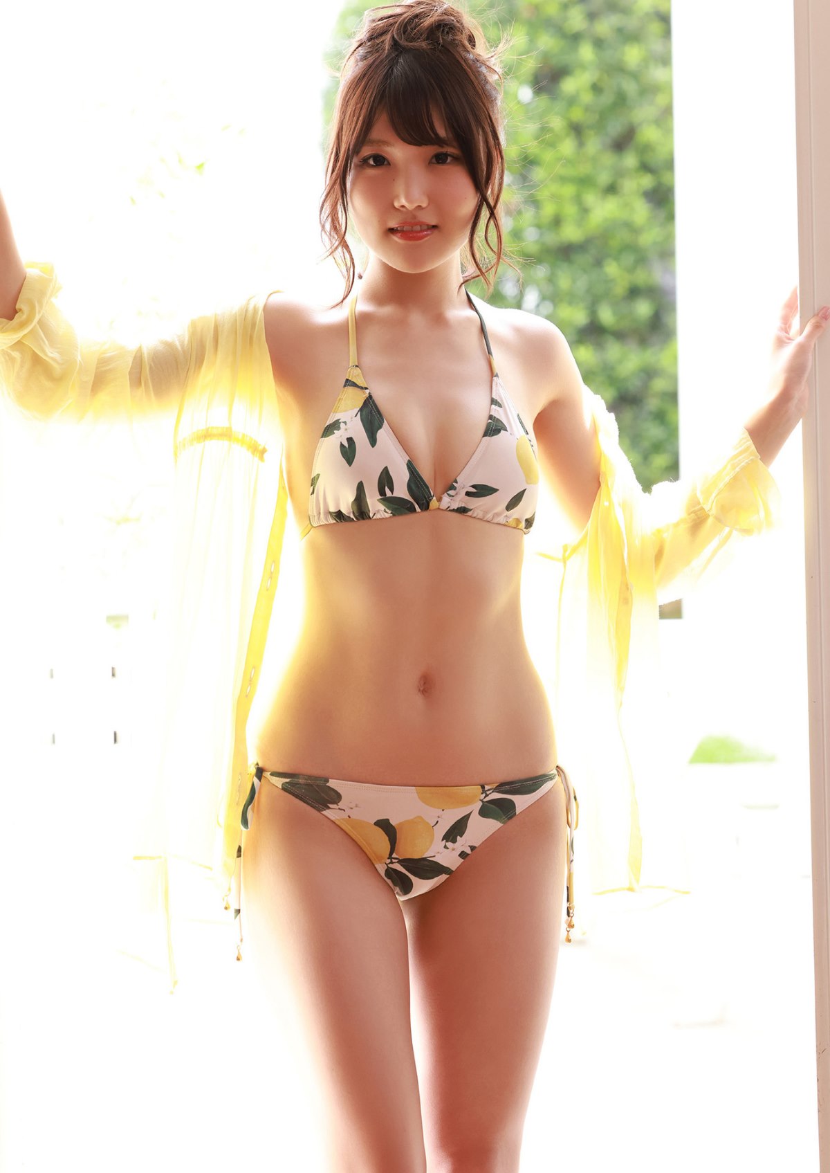 Lemon Fujishiro 藤白れもん From Yumemiru Adolescence Lemon Power Spisan Gravure Photo Book 0003 7334895121.jpg