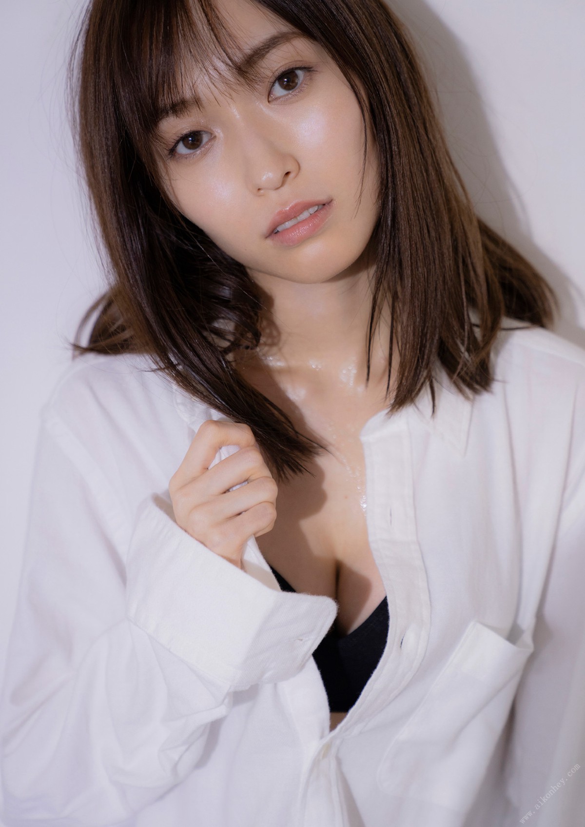 Photobook 2020 03 16 Maho Yamaguchi 山口真帆 Top Secret 0028 8530578759.jpg