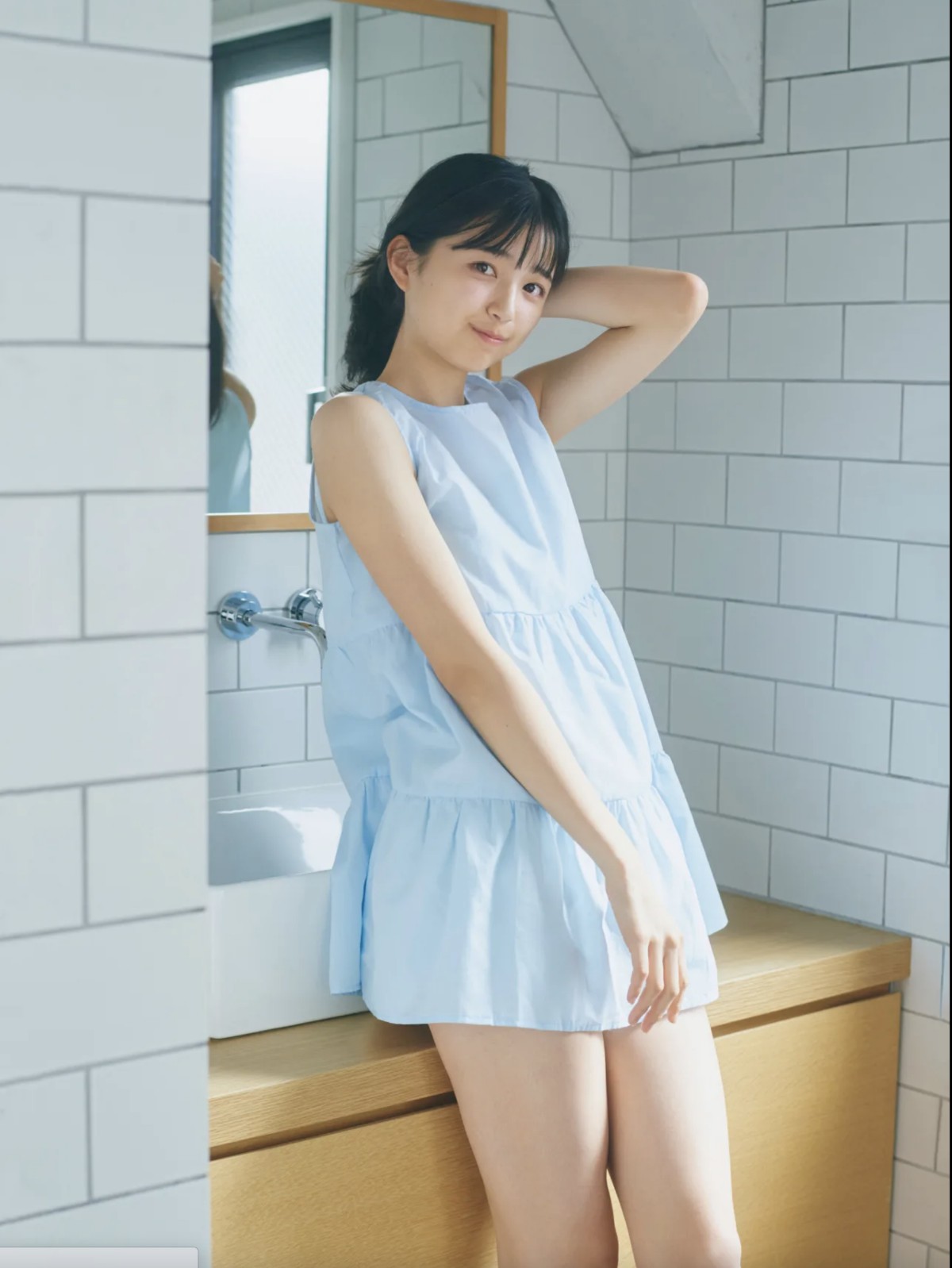 FRIDAYデジタル写真集 2023 04 27 Nogizaka46 Mao Ioki 五百城茉央 Innocent Blue Exclusive Shot Of 17 year old Sparkle 0003 0861434767.jpg