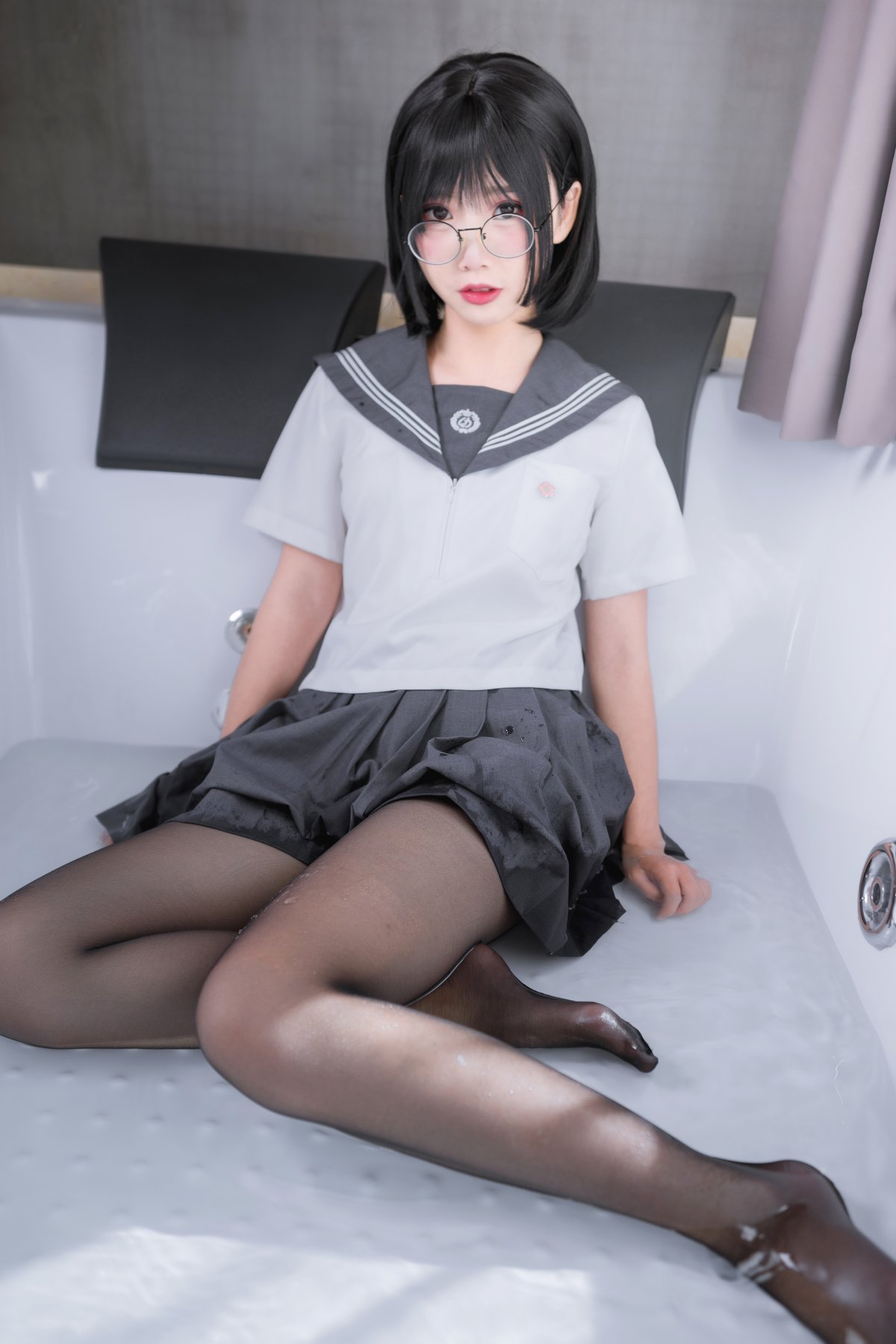 Coser@面饼仙儿 Vol 016 脑内少女 黑丝JK 0013 8864350417.jpg