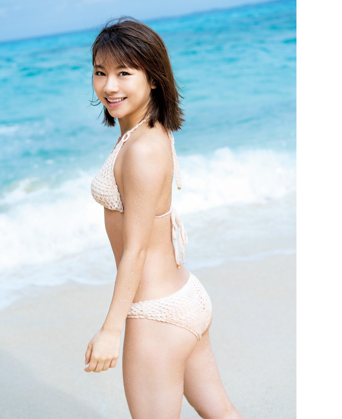 Photobook 2020 01 07 Ayumi Ishida 石田亜佑美 Believe In Oneself 0072 0411427483.jpg