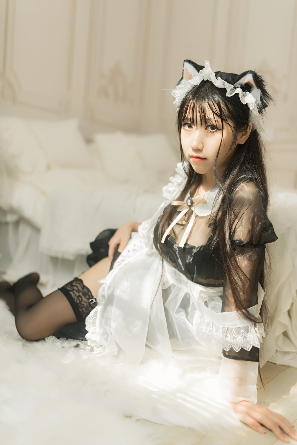 Coser@不呆猫 透明黑丝女仆 0041 2470449723.jpg