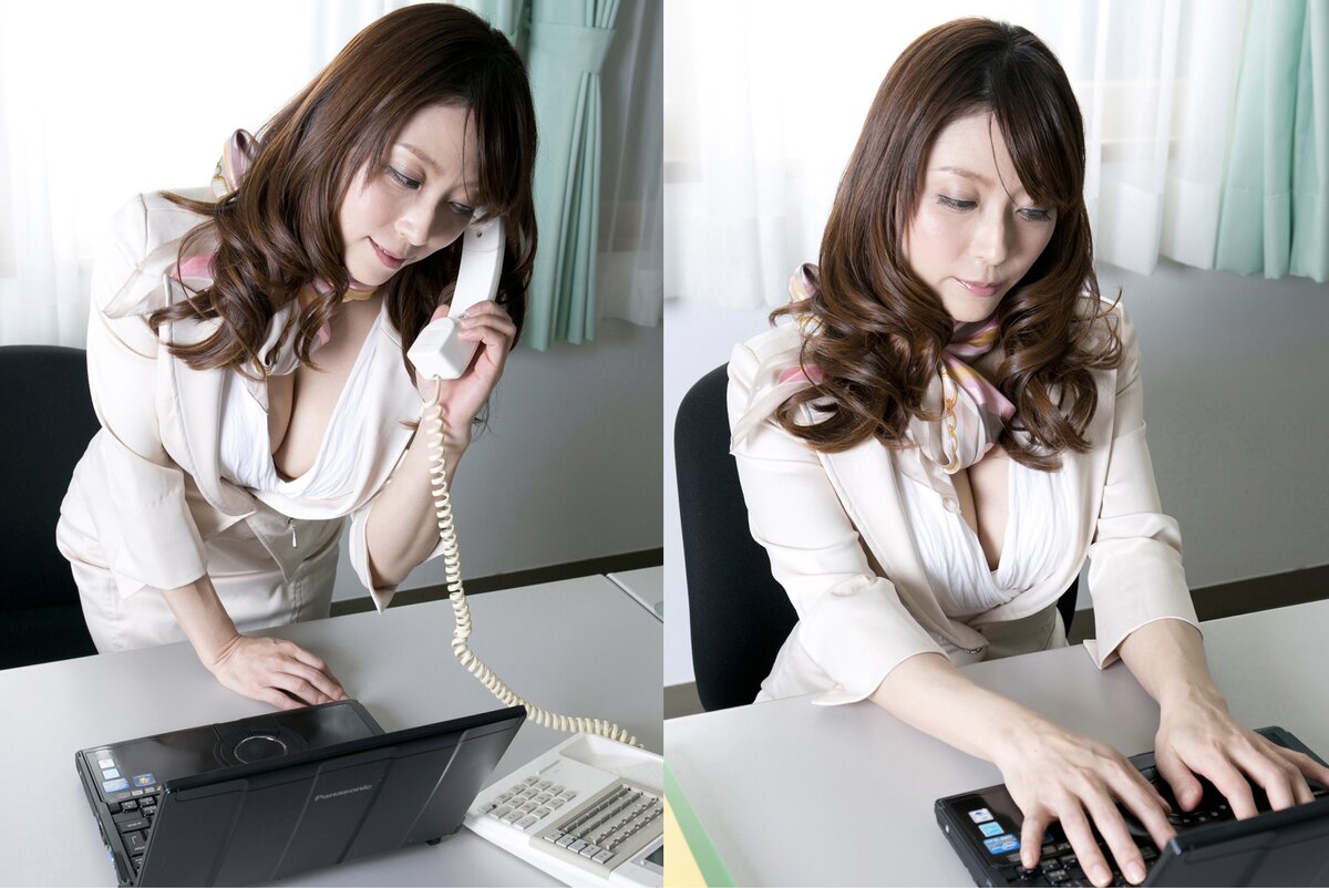 Photobook 2014 06 13 Mature Office Worker Working Overtime Late At Night Yuko Shiraki 白木優子 0003 9623190183.jpg