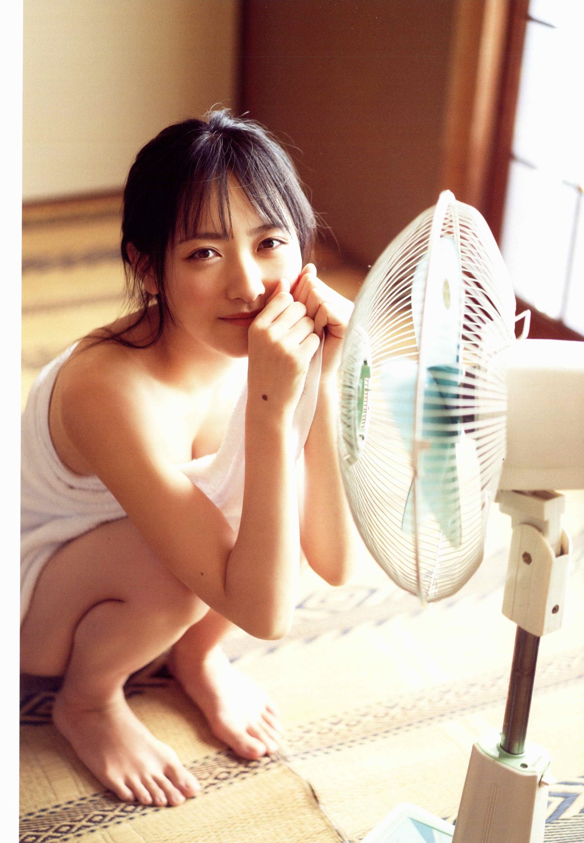 Photobook 2020 12 02 Chiho Ishida 石田千穂 1st Photobook Lemon Season B 0056 2480228721.jpg