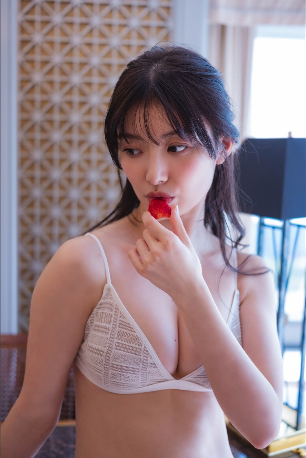 Weekly Gendai Photobook 2023 07 21 Tomu Muto 武藤十夢 Genius To Seduce A 0010 9246970765.jpg