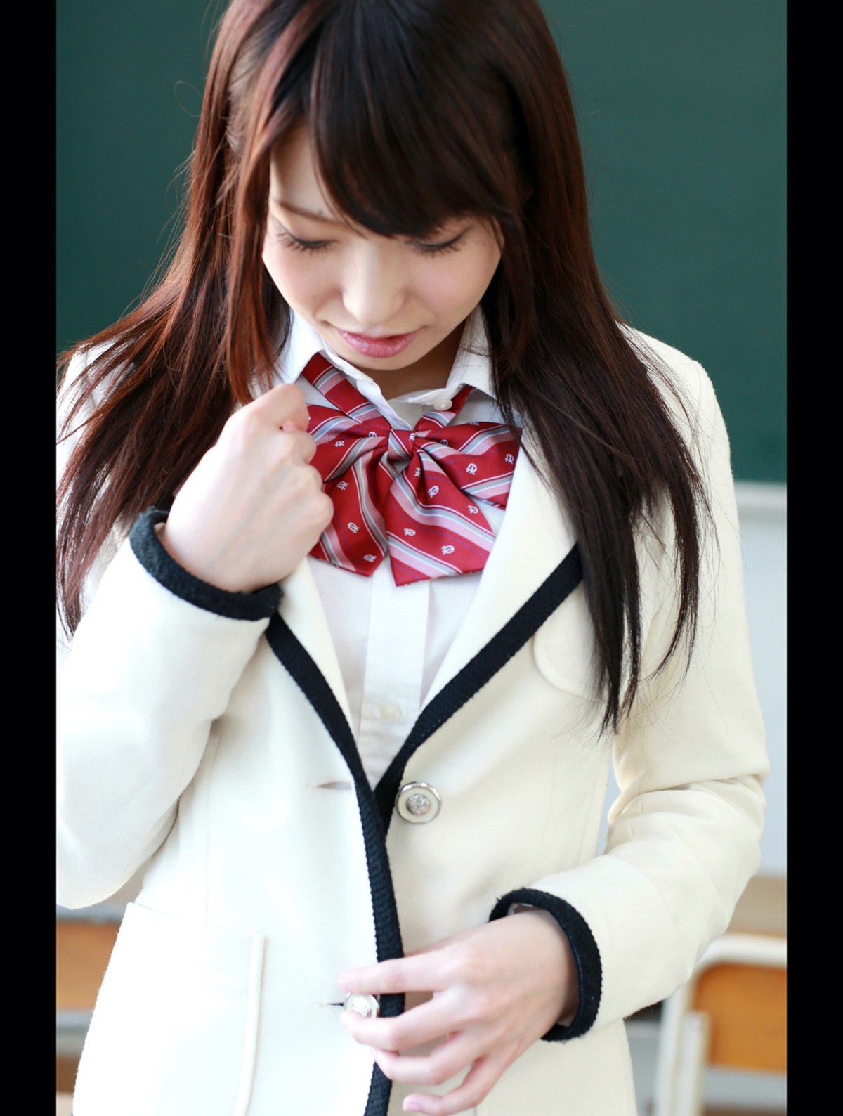 Photobook 2013 06 28 Chika Arimura 有村千佳 Girls School After School 0025 0455721842.jpg