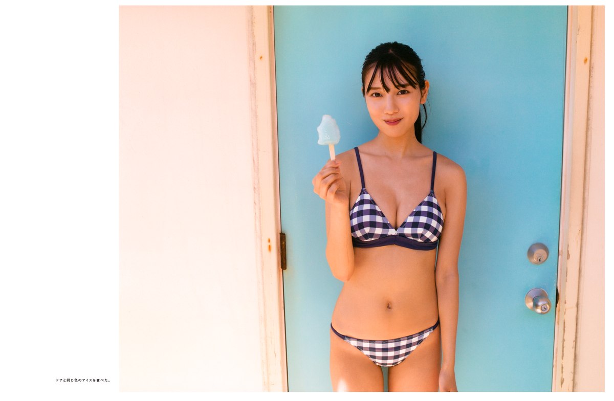 Photobook 2022 03 01 Hina Kawata 河田陽菜 1st Photobook Order Of Memories B 0016 5385351377.jpg