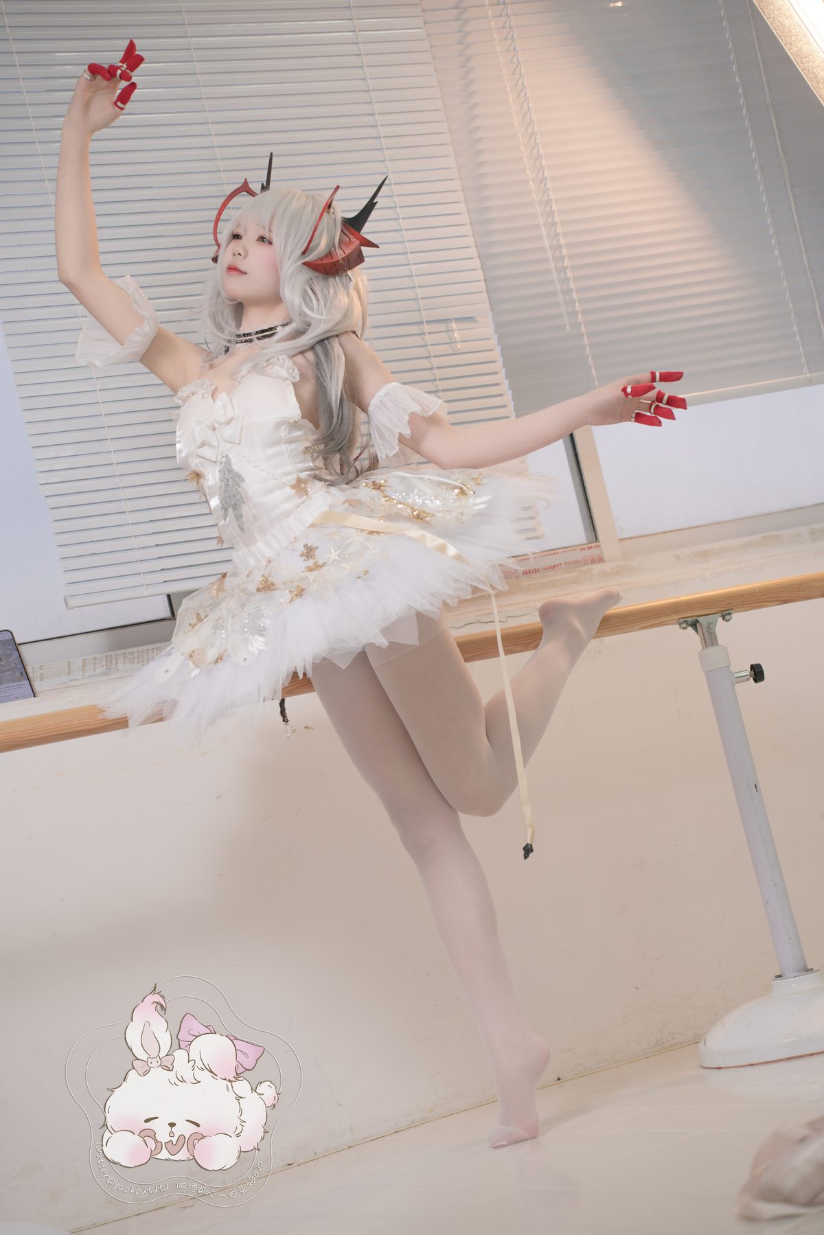 Coser@黏黏团子兔 W天鹅之舞 0029 8737243626.jpg