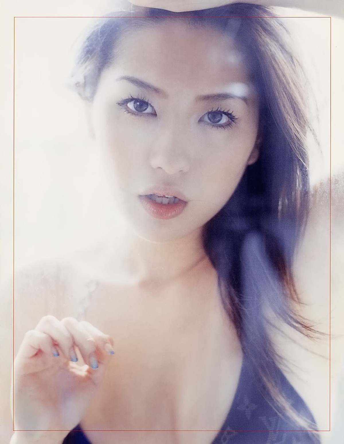 Photobook Haruna Yabuki 矢吹春奈 PRIVATE BEACH 0069 7861966390.jpg