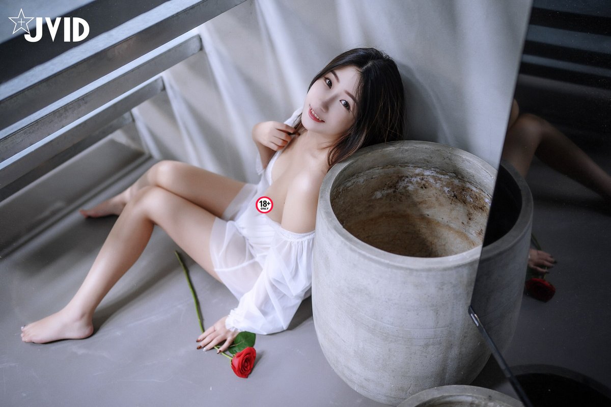 JVID Mini 肉包 Hot Lover B 0009 4479676431.jpg