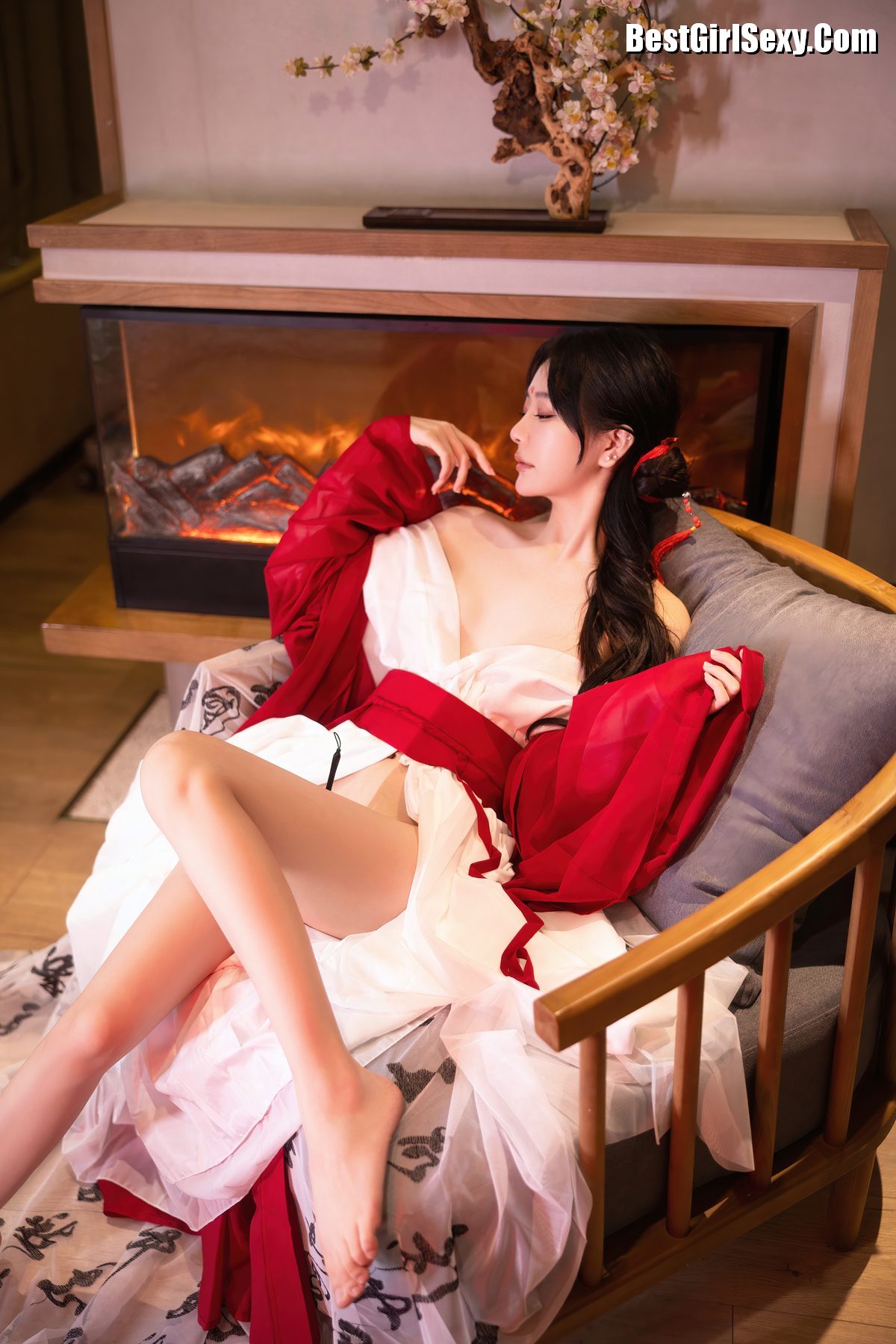 Xie Xiao En 谢小蒽 Vol 007 内购无水印 古风红袍笛子 B 0012 2314441796.jpg