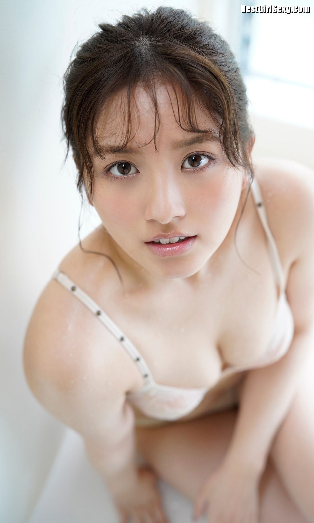 Digital Limited Owada Nana 大和田南那 The Other Side Of That Door 0025 8964021637.jpg