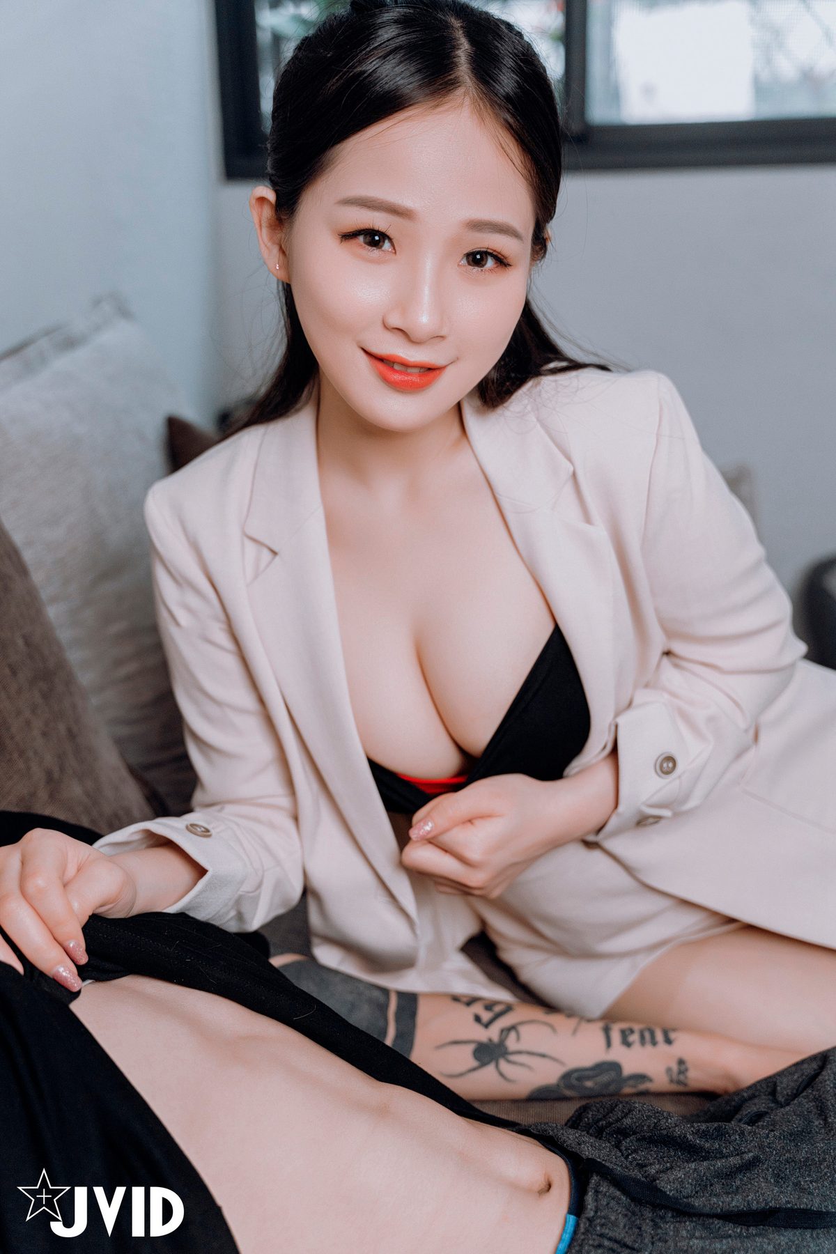 JVID 婕咪 Juice 飛機杯到府推銷員 0060 3001645461.jpg