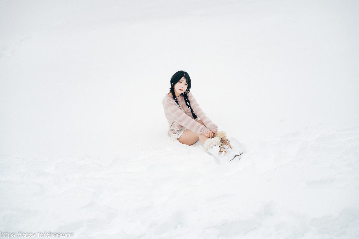 Loozy Zia 지아 Snow Girl Part1 0034 7132305812.jpg