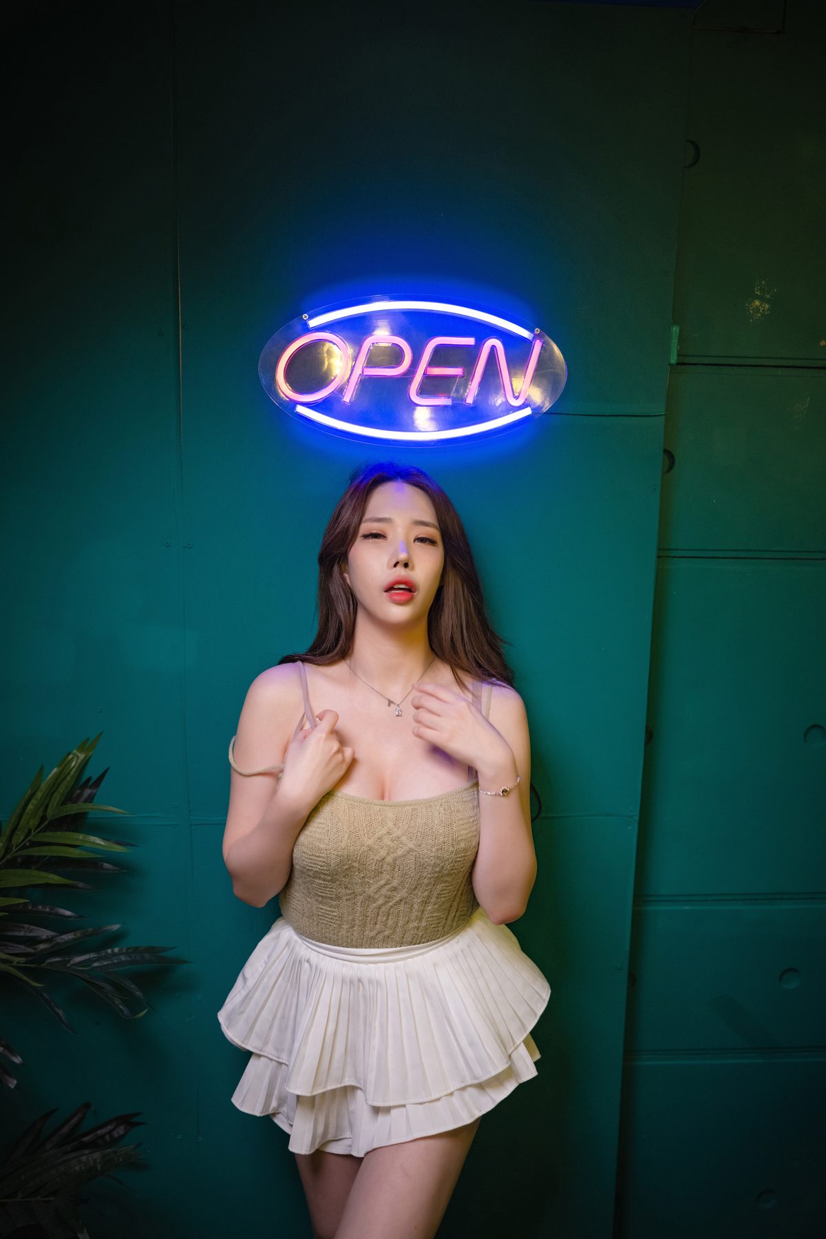 BUNNY Hani 하니 A Naked Interview Part1 0001 0830892842.jpg