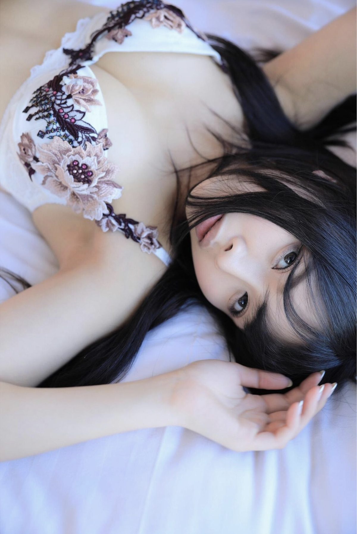 Hikari Hashimoto 橋本ひかり 写真集 Secret Part5 0004 3110976657.jpg