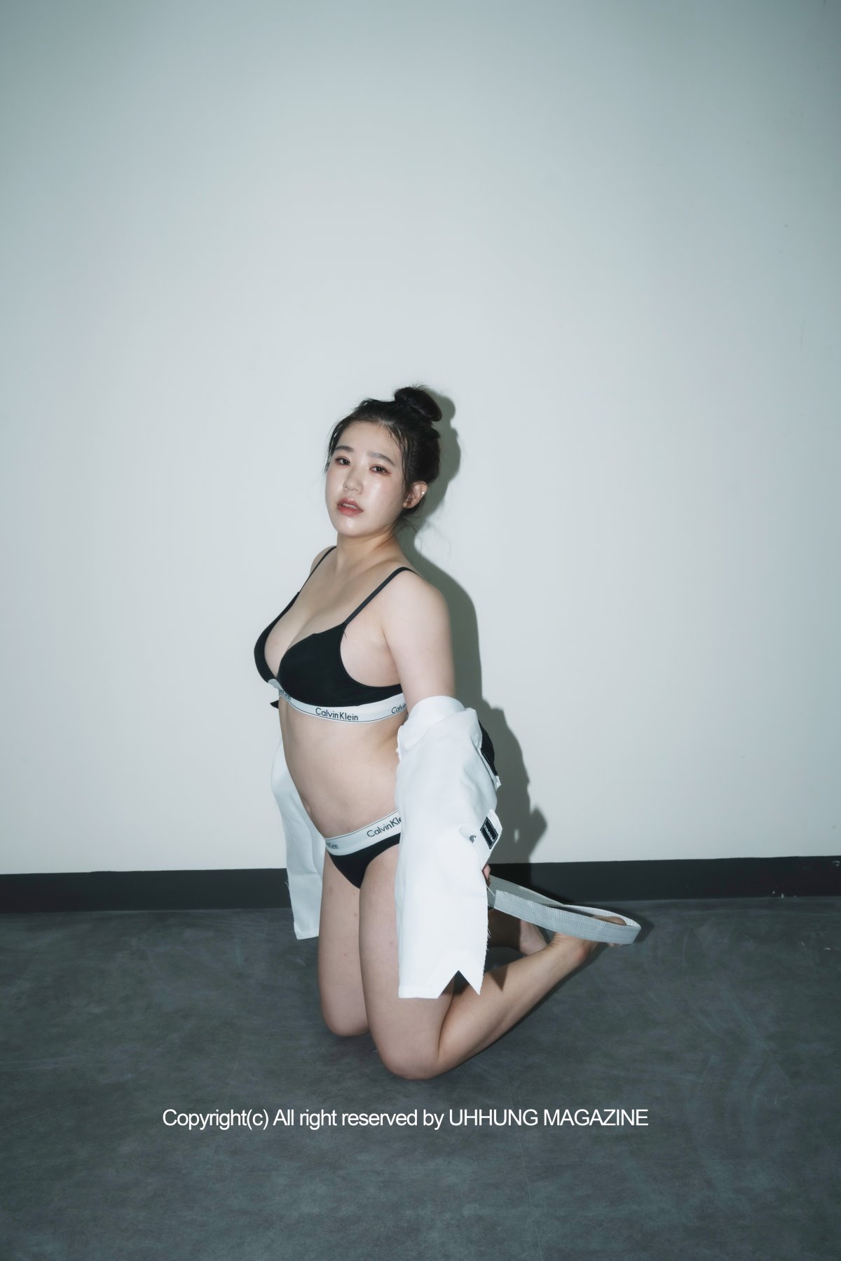 UHHUNG MAGAZINE Jenn Vol 1 Taekwondo Part1 0053 8074678371.jpg