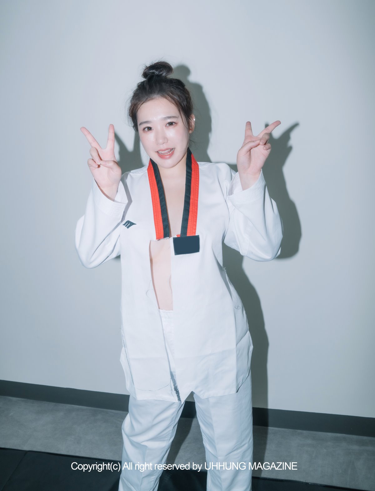 UHHUNG MAGAZINE Jenn Vol 1 Taekwondo Part2 0062 6820841138.jpg