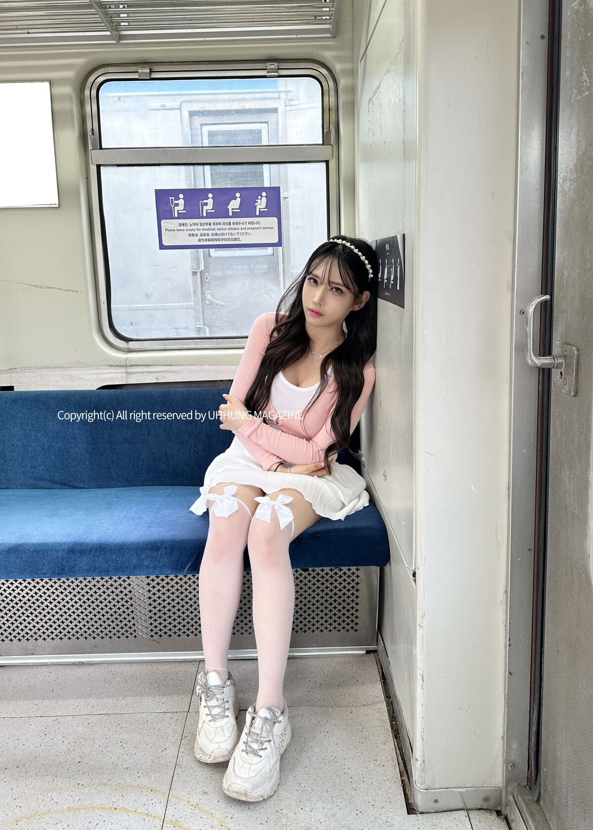 UHHUNG MAGAZINE Hani 하니 The Girlfriend On The Subway Part1 0009 0283828116.jpg