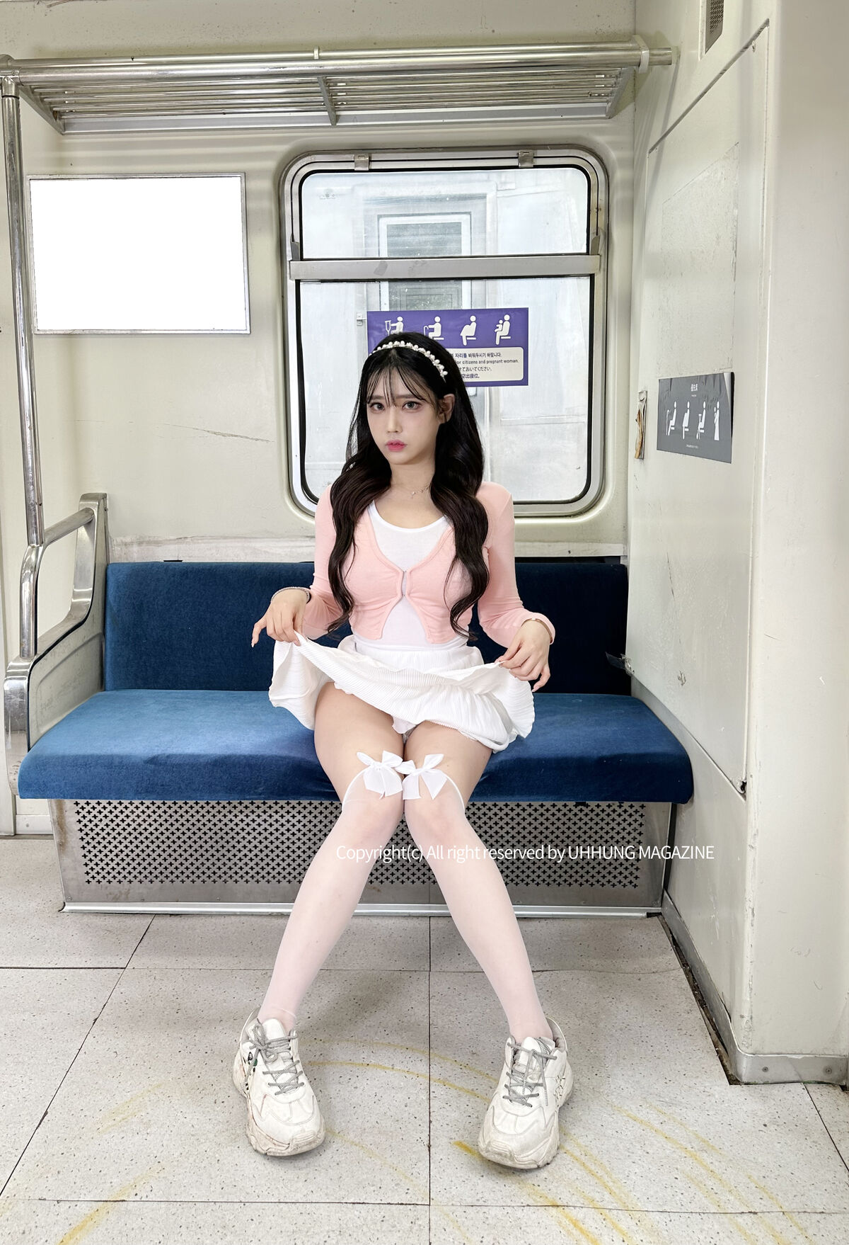 UHHUNG MAGAZINE Hani 하니 The Girlfriend On The Subway Part1 0012 3762939439.jpg