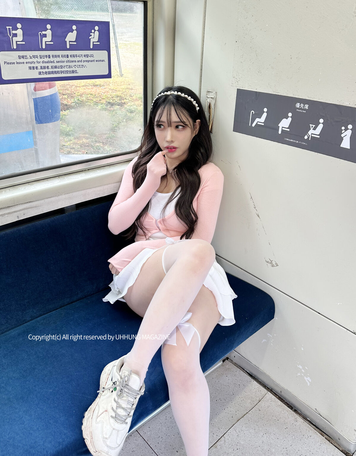 UHHUNG MAGAZINE Hani 하니 The Girlfriend On The Subway Part1 0016 5559079600.jpg