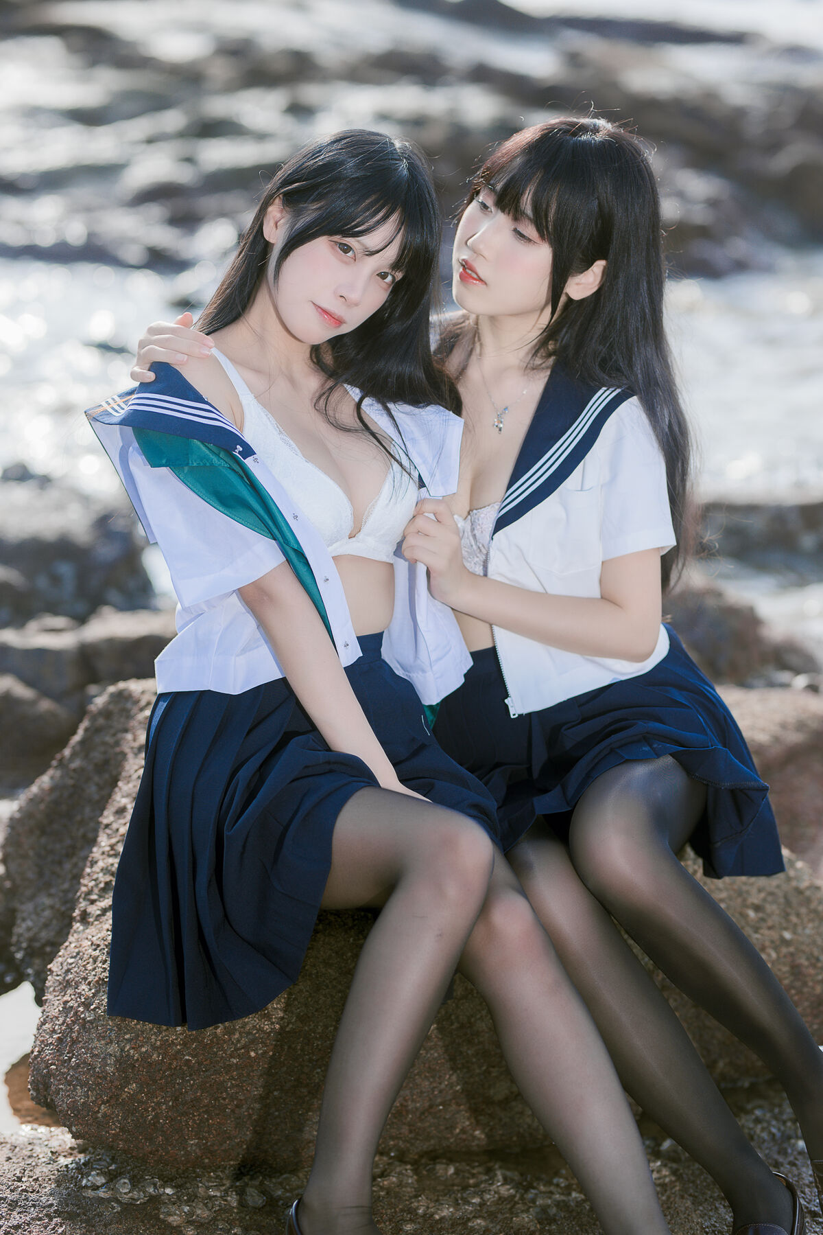 Coser@不呆猫 And 三無人型 水手服百合黑丝 0010 1204401117.jpg