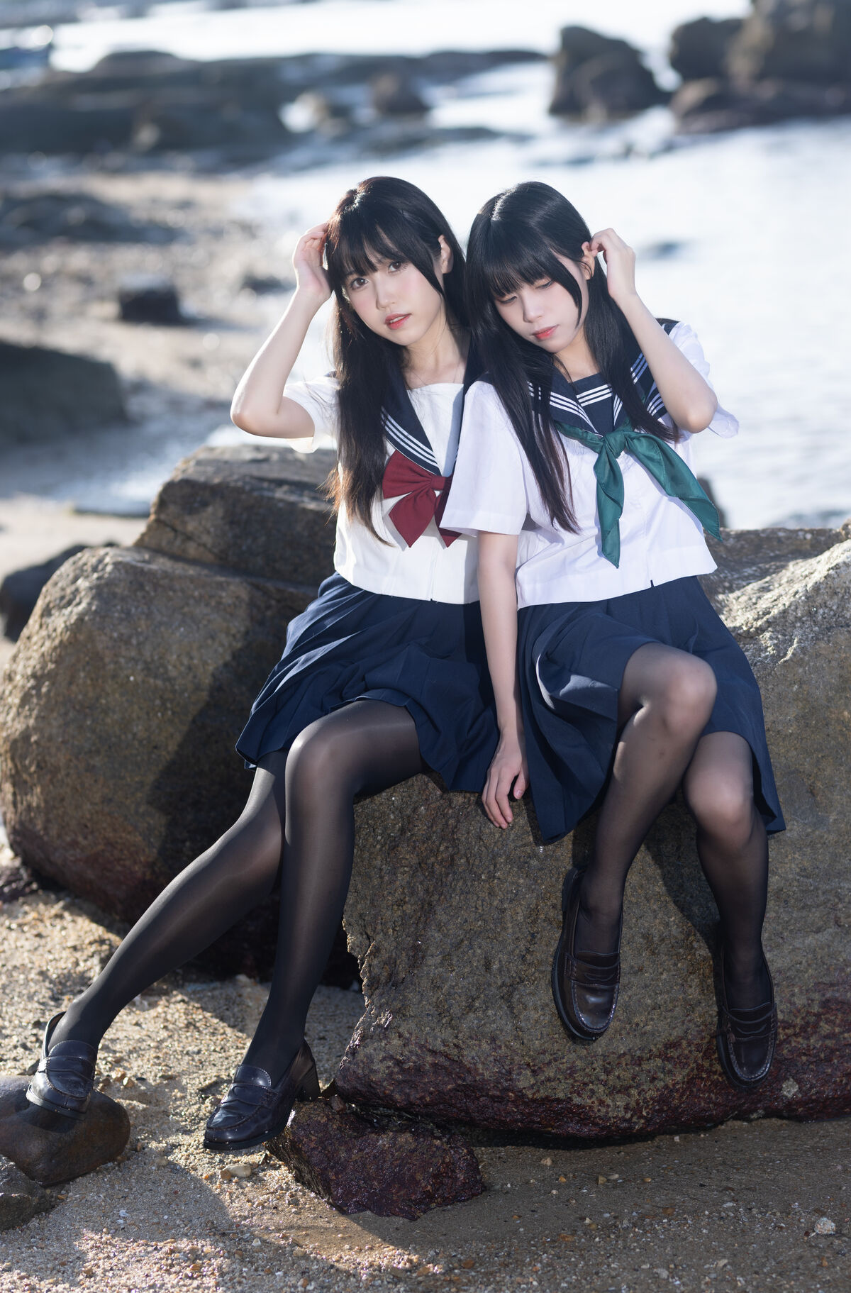 Coser@不呆猫 And 三無人型 水手服百合黑丝 0012 3384812559.jpg