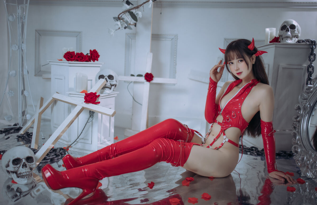 Coser@羽生三未 红色胶衣小恶魔 0015 7784033309.jpg