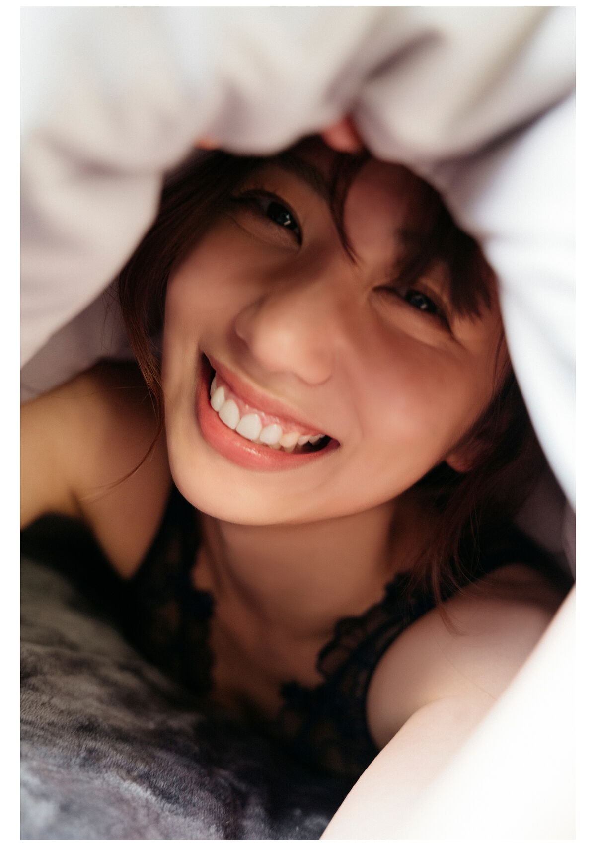 Digital Photo Book Yamagishi Aika 山岸逢花 Tranceretinal Part1 0072 5666942671.jpg