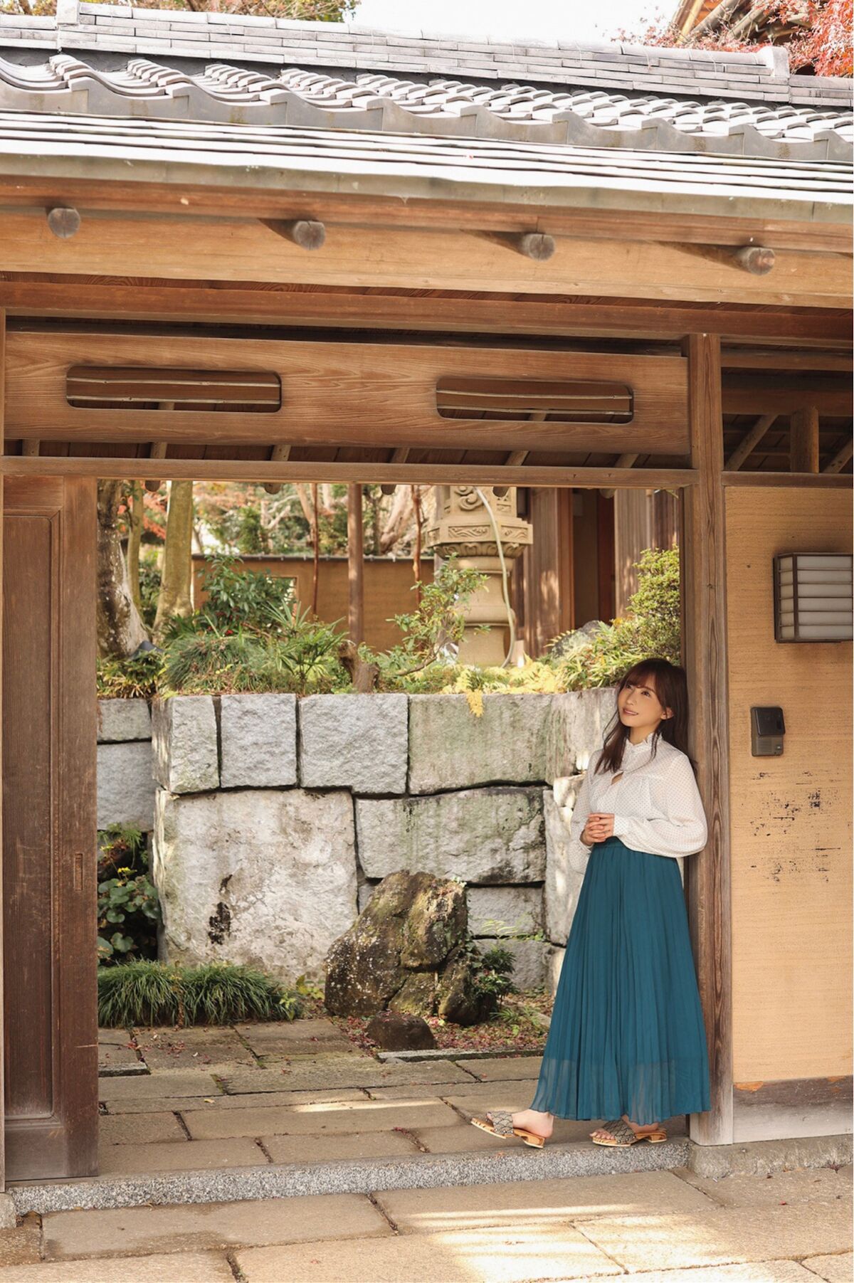 Photobook Mochizuki Risa 望月りさ In the Sunlight Part1 0032 1729931557.jpg