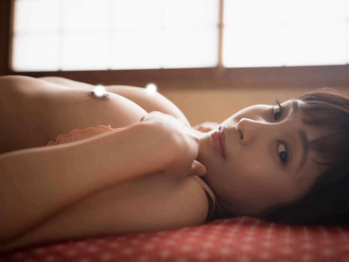 Photobook Rika Aimi 逢見リカ If We Could Meet In A Dream 0043 2451522419.jpg