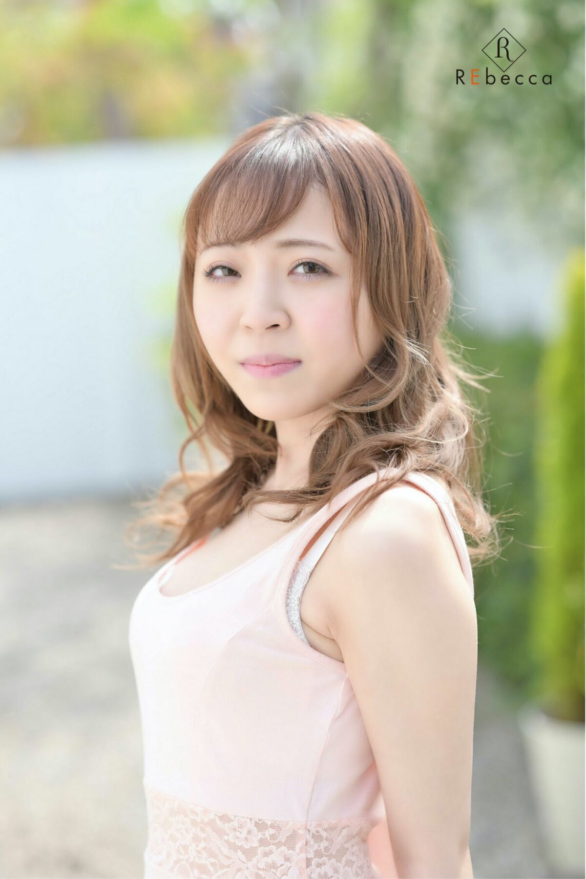 Rebecca Digital Photo Book Okina Mitsuki 沖奈ミツキ Pinkish Feelings Part1 0005 8445639439.jpg